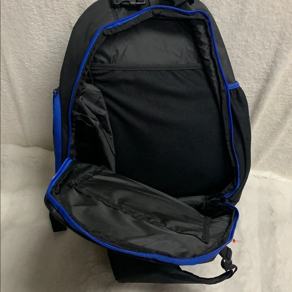 Wilson backpack bold